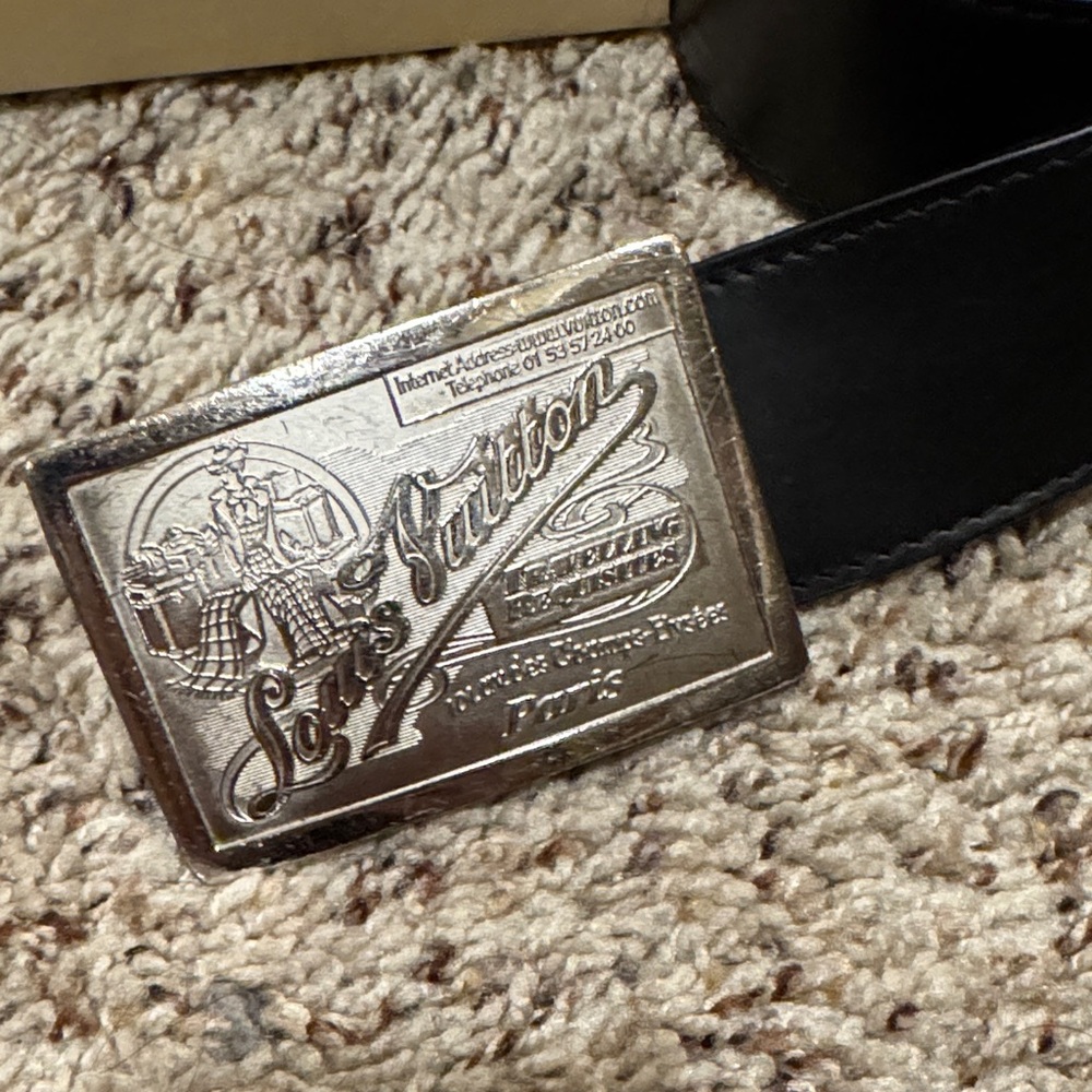 Louis Vuitton Black Leather Belt with Silver Buckle - Picture 2 of 6